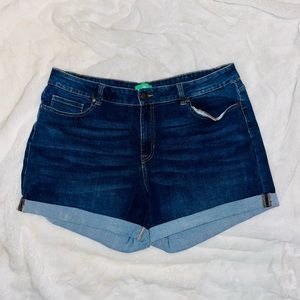 CUFFED PLUS DENIM SHORT